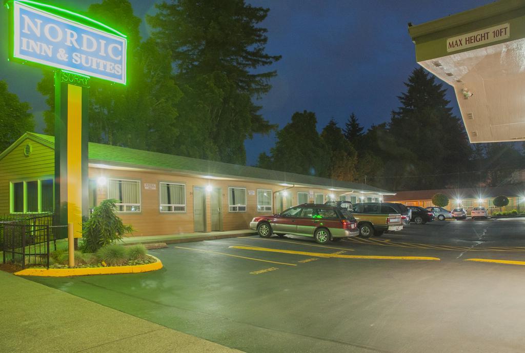 Nordic Inn And Suites Portland Exterior photo