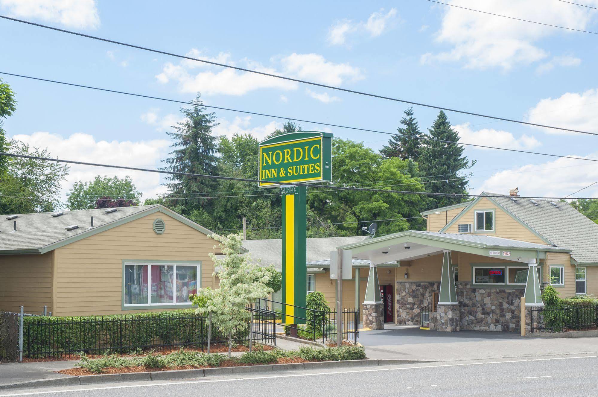 Nordic Inn And Suites Portland Exterior photo
